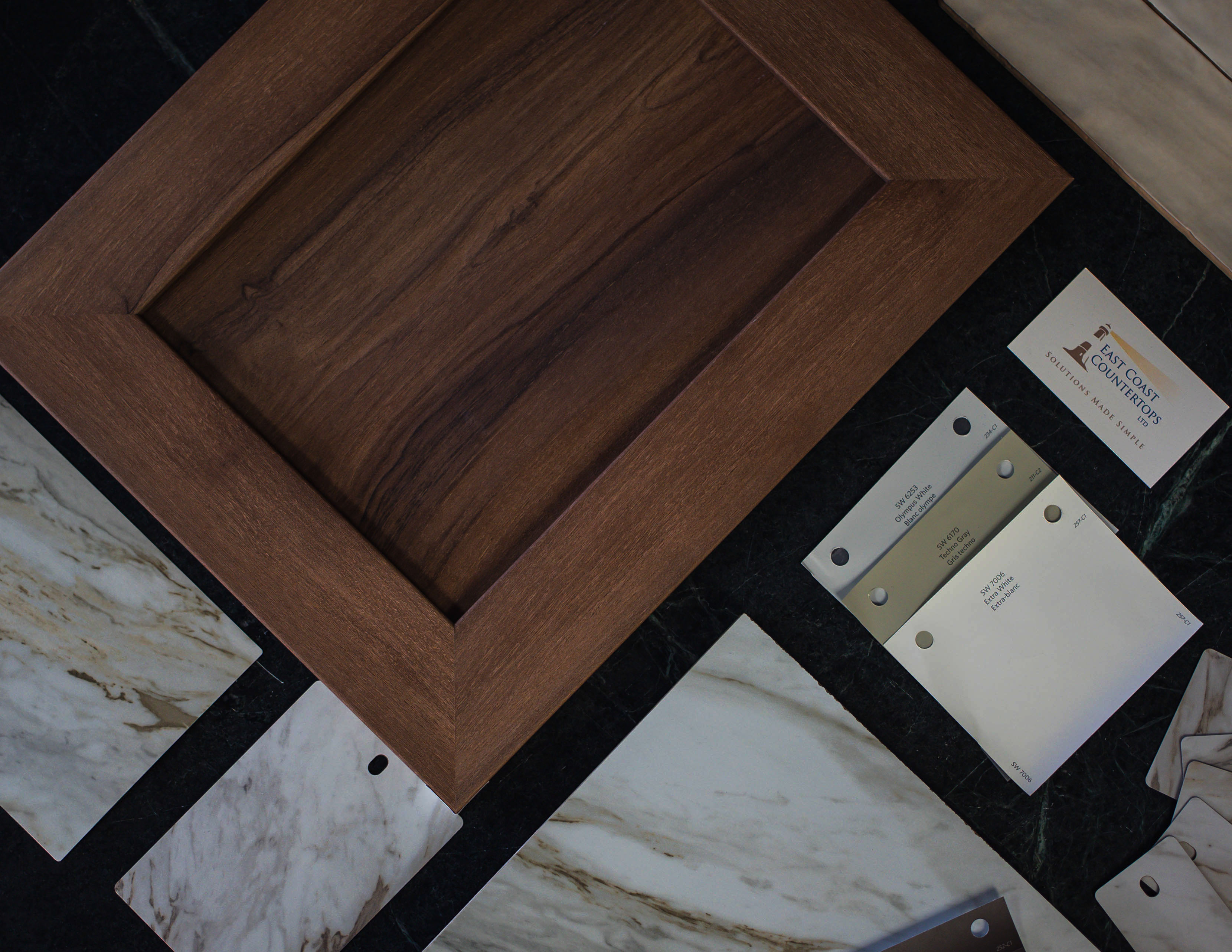 Flat lay photography of a palette matching with drama marble 